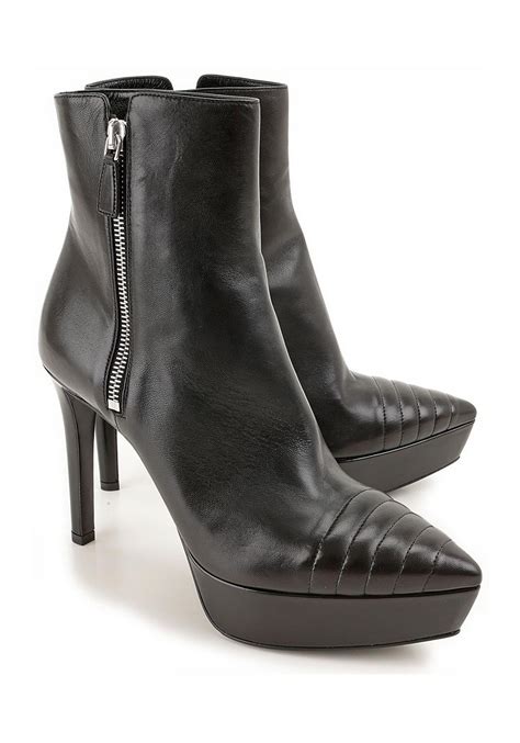 bottes femme prada|Bottines Femme: Bottes Haut de Gamme en Cuir .